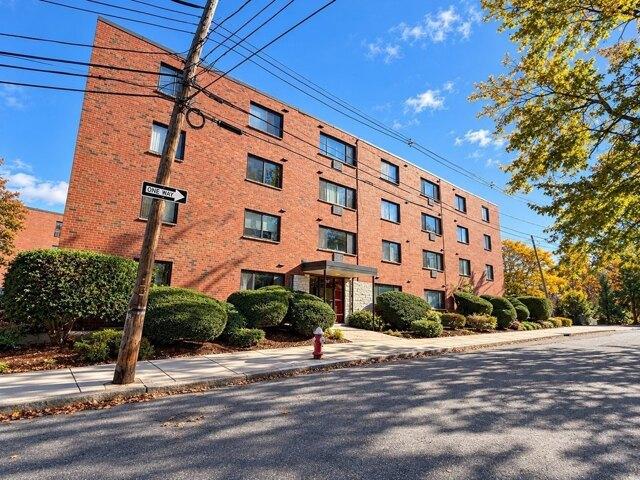 Condo for sale in Watertown, Middlesex County