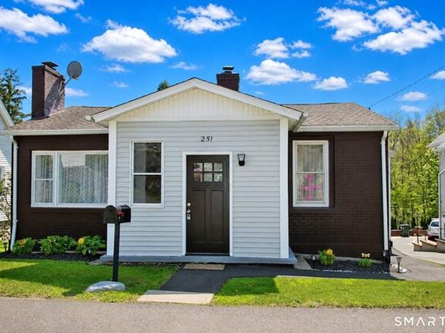 House for sale in Oakville, Watertown