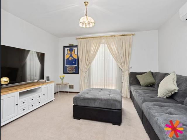 Townhouse for rent in Como, Western Australia