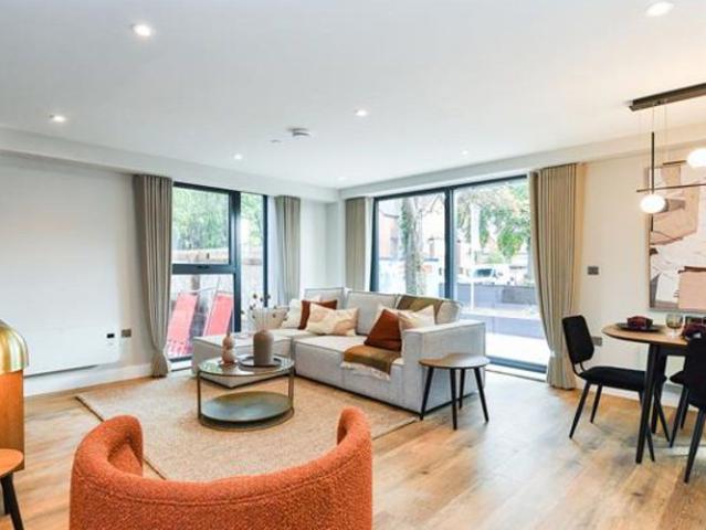 Apartment for rent in Compton Acres, Barton In Fabis