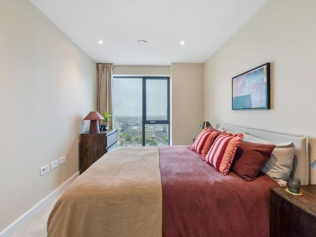 Apartment for rent in Bromley-by-Bow, Poplar Grove