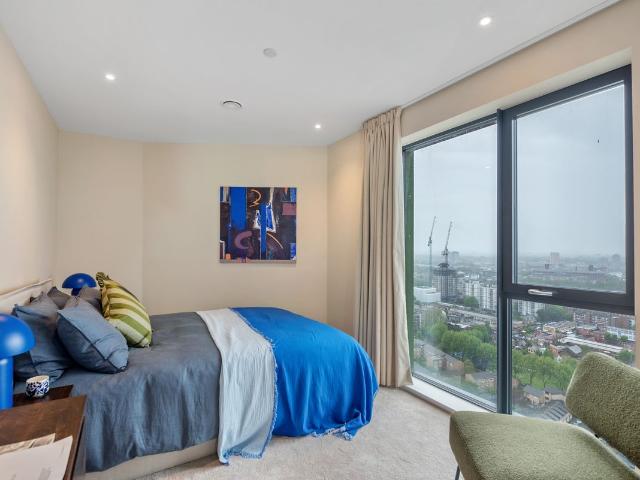 Apartment for rent in Bromley-by-Bow, Poplar Grove