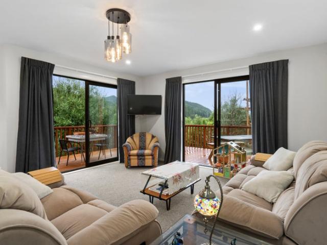 House for rent in Pauatahanui, Wellington