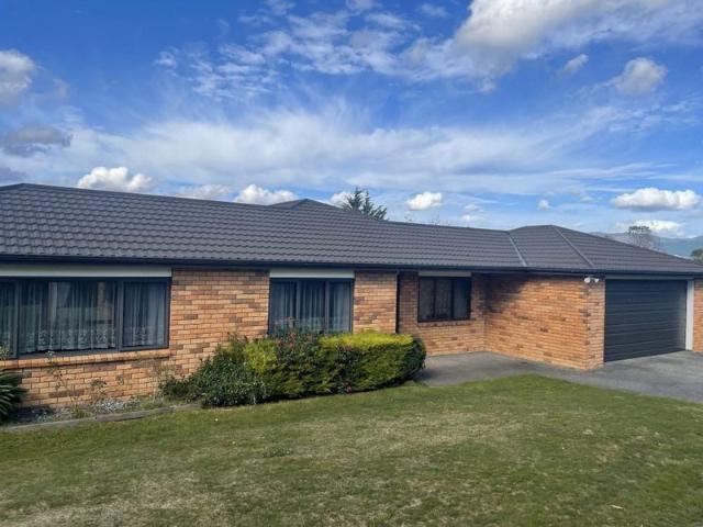 House for rent in Pauatahanui, Wellington