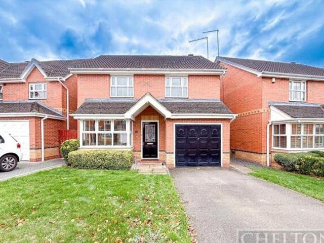 House for sale in Northampton, Northamptonshire