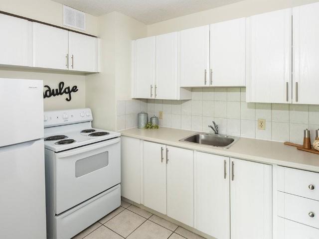 Apartment for rent in Mulhurst Bay, Ontario