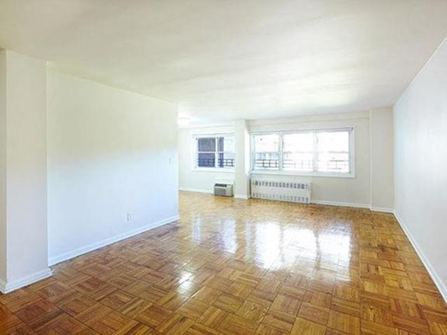Apartment for rent in Fort Lee