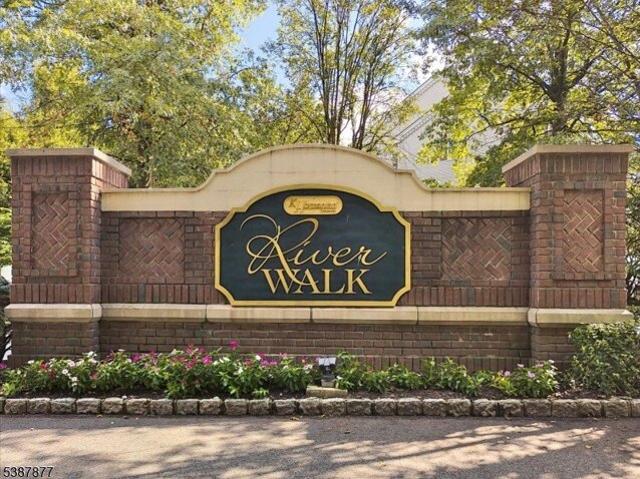 Condo for sale in Clifton, New Jersey