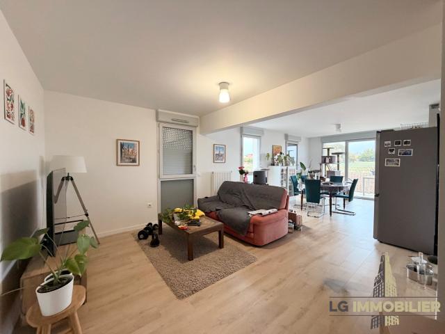 Appartement location à Aouste-sur-Sye, Drôme