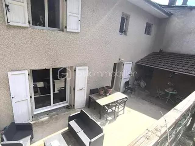 Maison vente à Grenoble, Rives