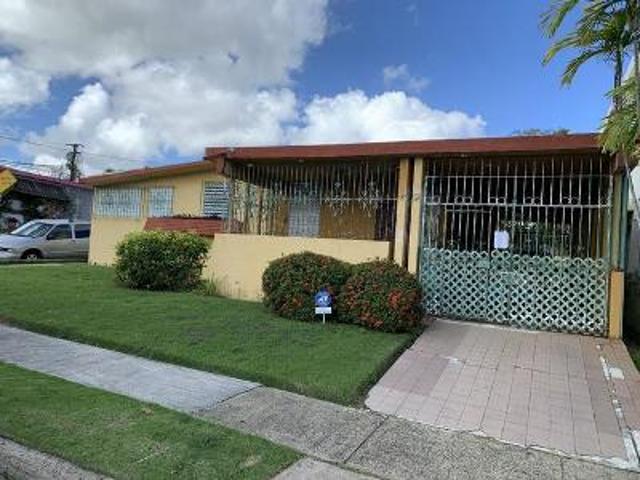 House for sale in San Juan