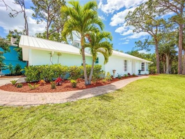 House for sale in Bonita Springs