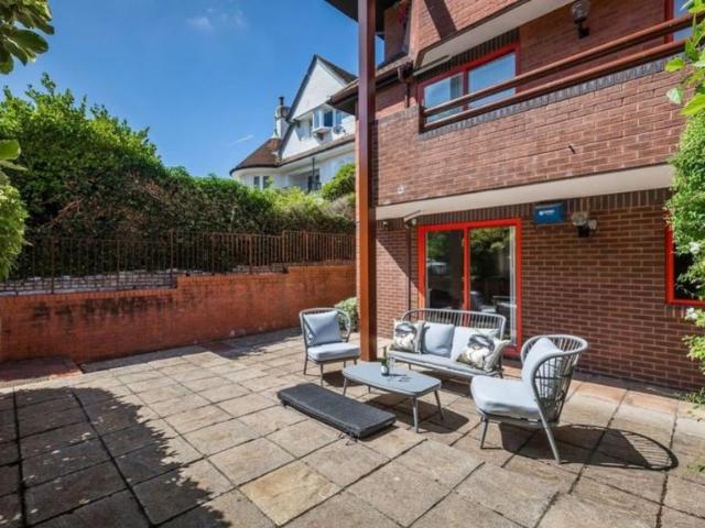 Apartment for rent in Canford Cliffs, Poole