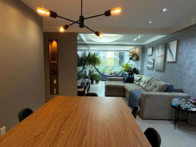 Apartamento venda em Região Geográfica Imediata do Distrito Federal, Região Integrada de Desenvolvimento do Distrito Federal e Entorno