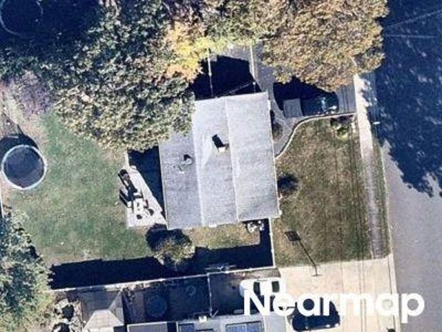 House for sale in Selden