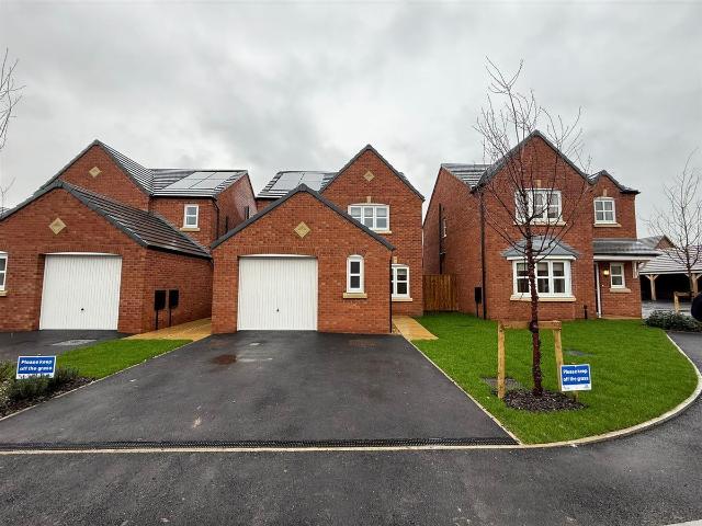 House for rent in Middlebrook, Bolton