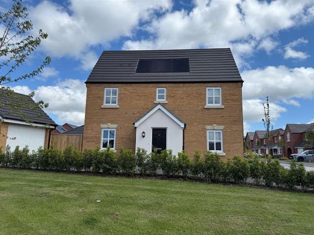 House for rent in Middlebrook, Bolton