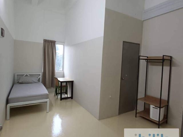 Room for rent in Alam Impian, Selangor