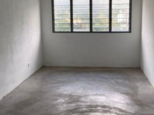 Flat for sale in Bandar Kinrara, Majlis Bandaraya Subang Jaya