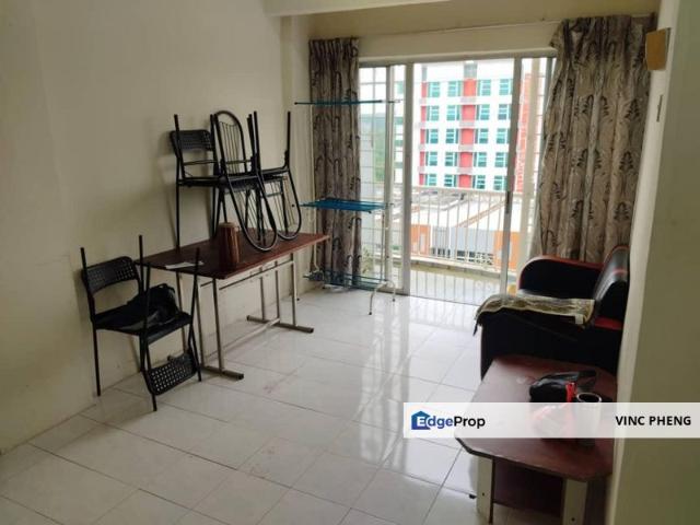 Condominium for sale in Malaka