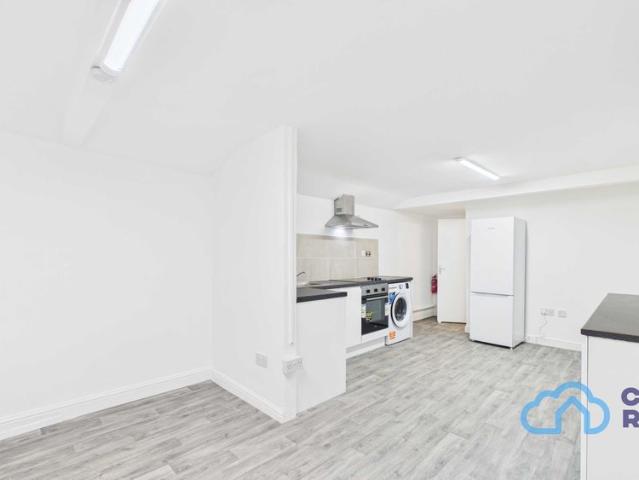 Room for rent in Upper Edmonton, Greater London