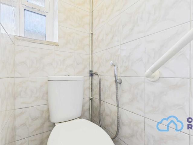 Room for rent in St. George in the East, Cat Hill