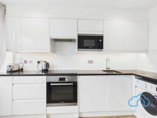 Room for rent in Farnborough, Hampshire
