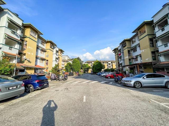 Apartment for sale in Country Heights Damansara, Kuala Lumpur
