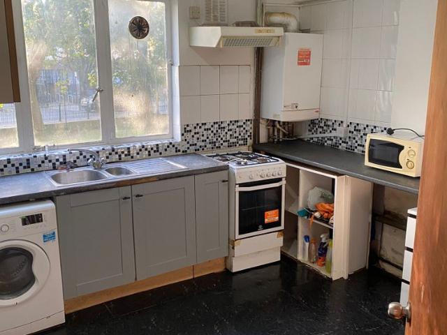 Room for rent in London Borough of Tower Hamlets, Greater London