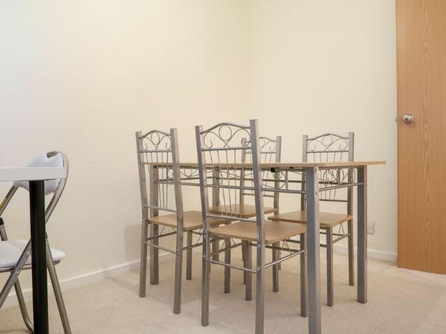 Room for rent in Ratcliffe, Greater London
