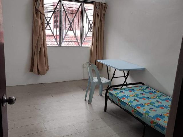 Room for rent in SL 8, Majlis Perbandaran Kajang