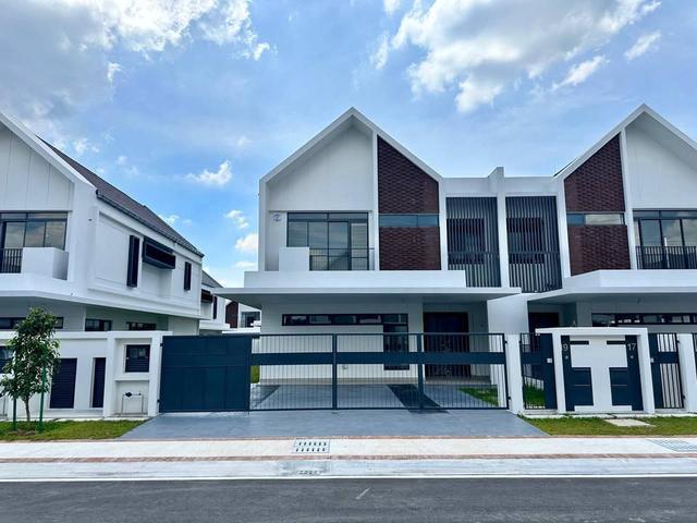 Terraced House for sale in Sendayan Village, Negeri Sembilan