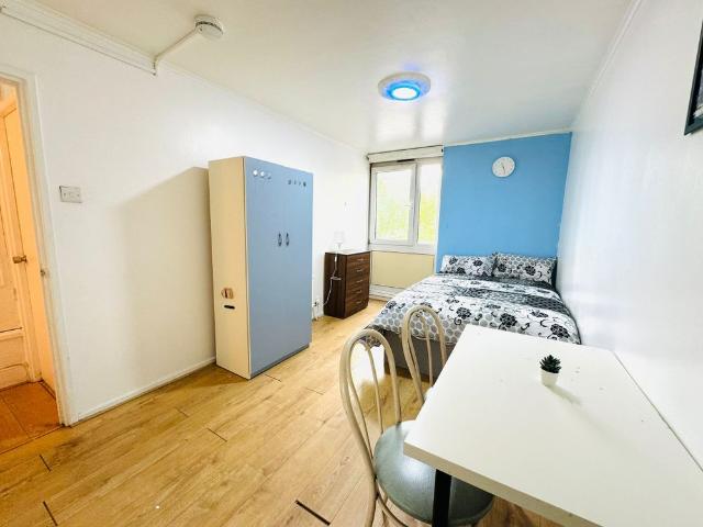 Room for rent in Old Ford, Bow