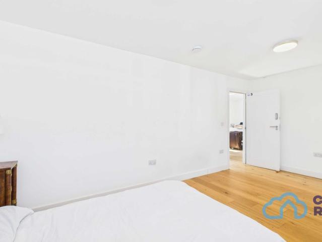 Room for rent in Farnborough, Hampshire