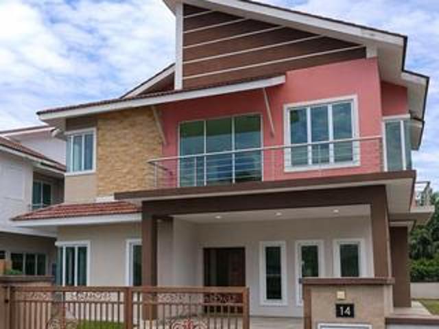 Bungalow for sale in Banting, Selangor