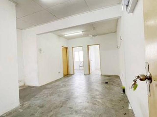 Apartment for sale in Pelabuhan Klang, Bandaraya Klang