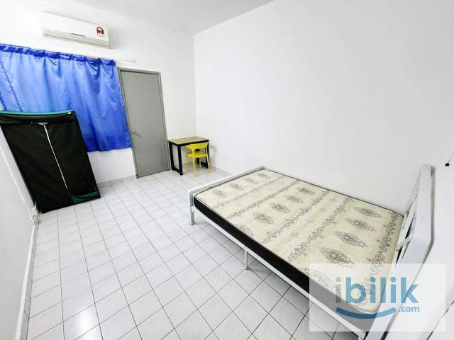 Room for rent in PJU 6, Petaling Jaya