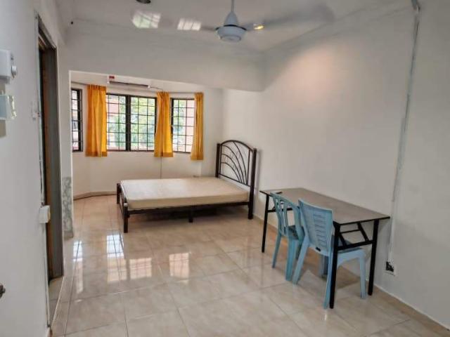 Room for rent in USJ 10 Taipan Triangle, Majlis Bandaraya Subang Jaya
