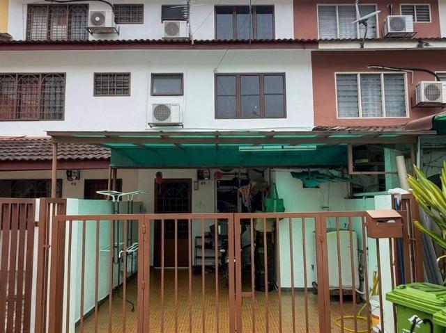Room for rent in Country Heights Damansara, Kuala Lumpur