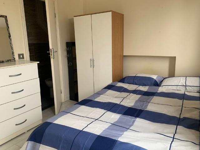 Room for rent in Upton Park, Greater London
