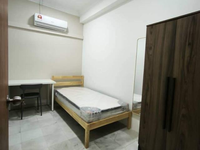 Room for rent in Petaling, Damansara Damai