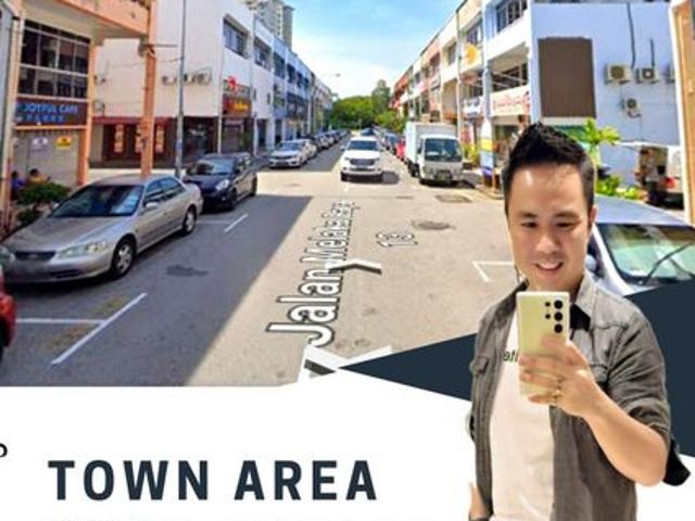 Shop for sale in Malaka