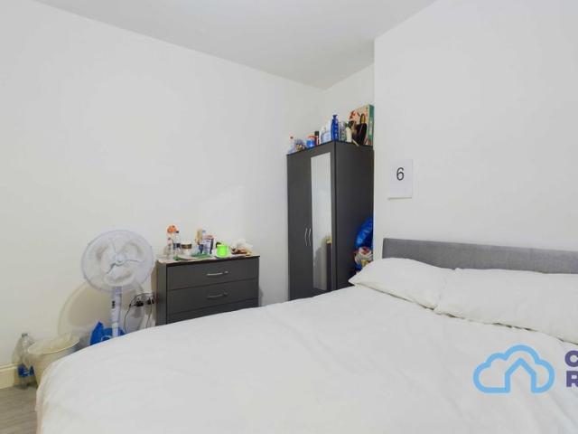 Room for rent in Manor Park, Greater London