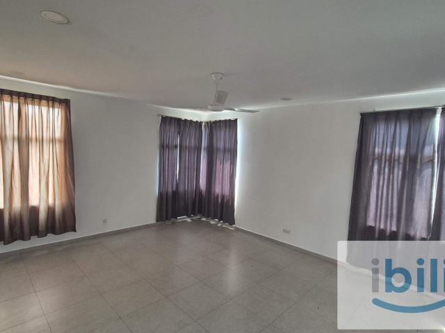 Room for rent in Seksyen U1, Shah Alam