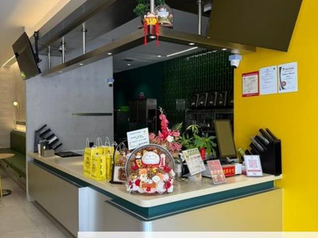 Shop for sale in Malaka
