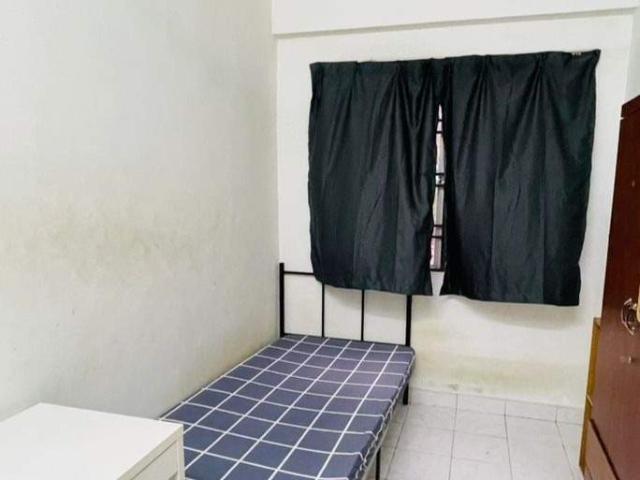 Room for rent in Petaling, Damansara Damai