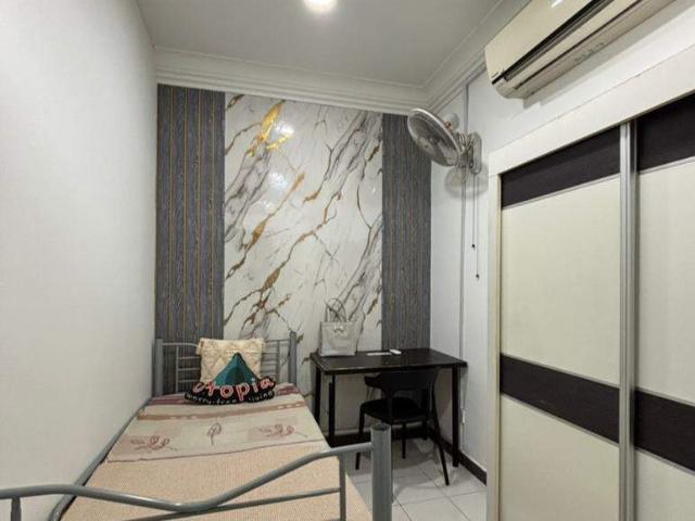 Room for rent in Country Heights Damansara, Kuala Lumpur