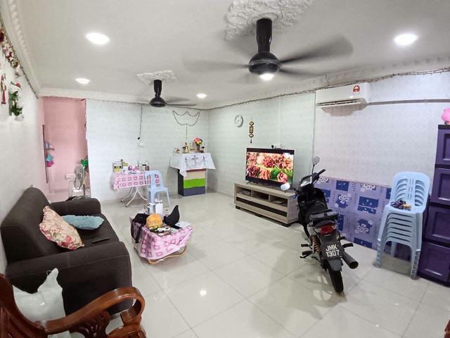 Terraced House for sale in Kluang