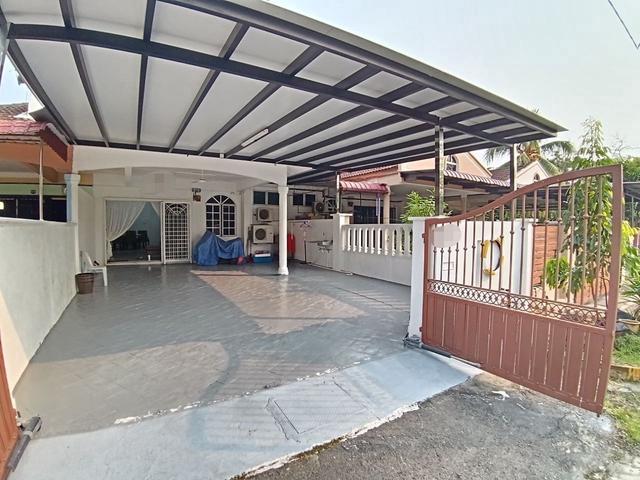 Terraced House for sale in Kluang