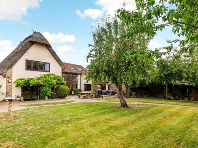 House for sale in Northampton, Northamptonshire